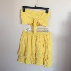 Abercrombie & Fitch women’s yellow skirt and top